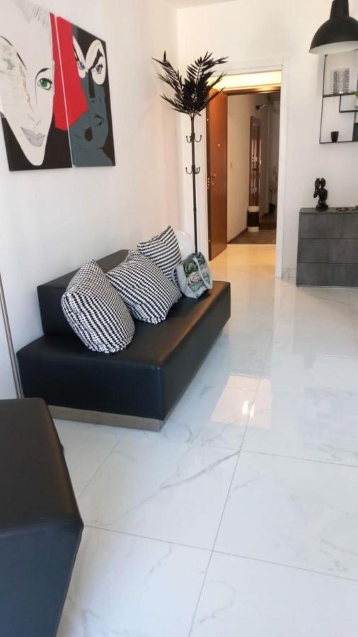 Violet Apartment Комо Экстерьер фото