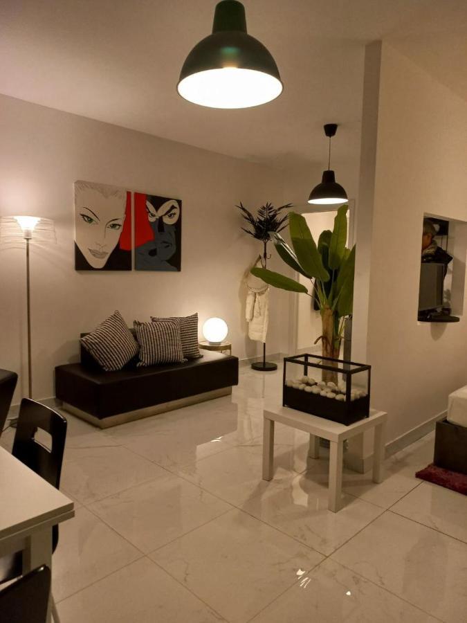 Violet Apartment Комо Экстерьер фото